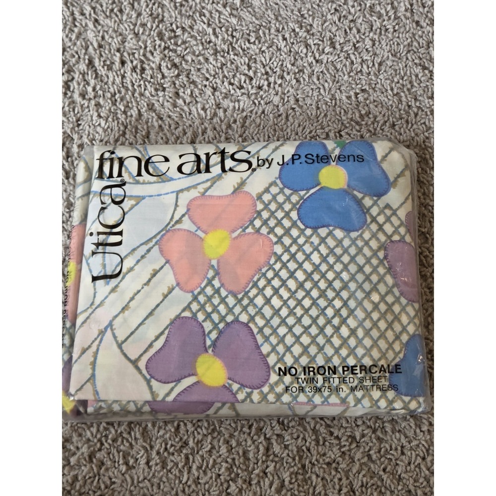 Vintage J.P. Stevens Utica Fine Arts  Twin Fitted Sheet In Original Package